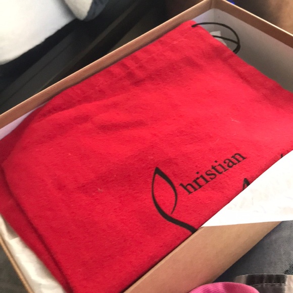 Heals - Picture 2 of 4